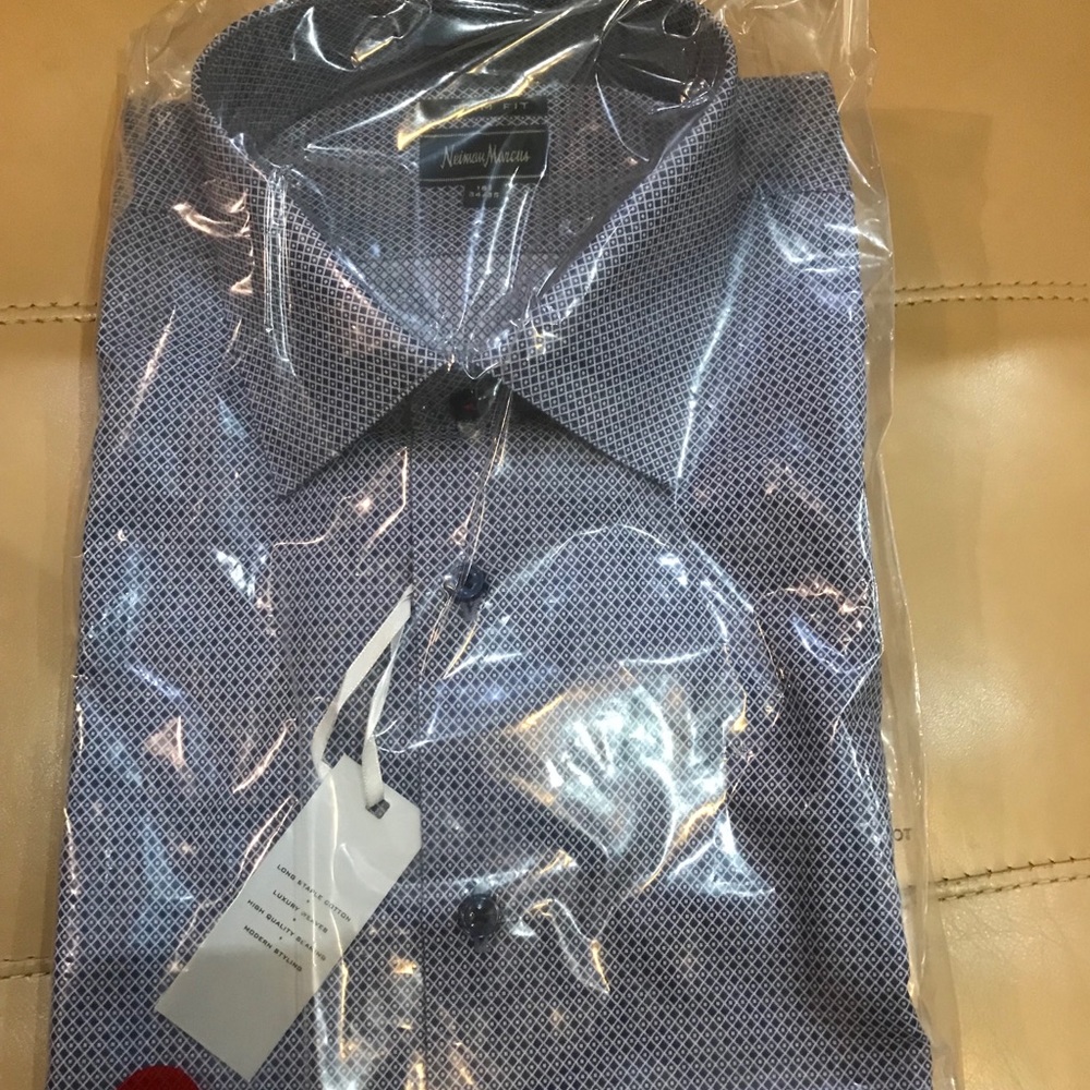 Neiman Marcus Trim Fit